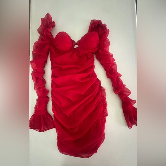 SOLD OUT Oh Polly - TRUE FOR YOU
Ruched Mesh Cut Out Mini Dress in Red UK 8 US 4 - Picture 5 of 6